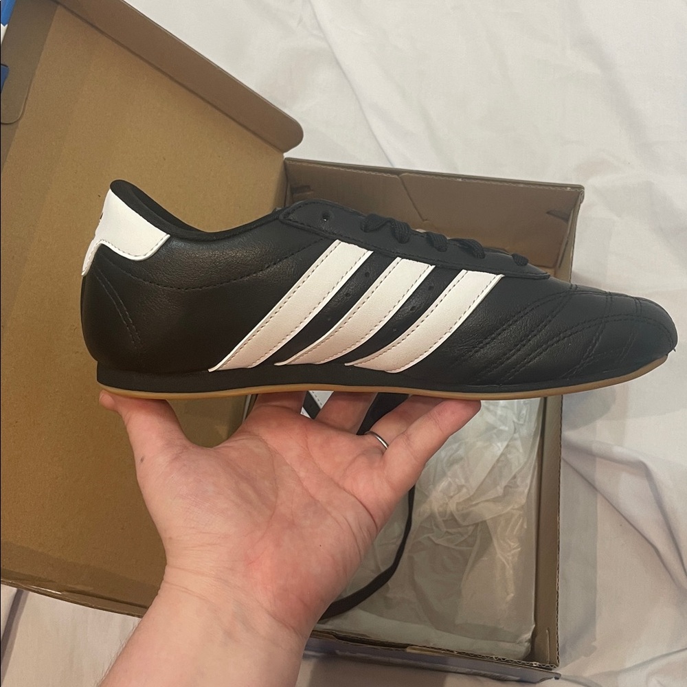 •ADIDAS• Taekwondo Lace W Shoes Sneakers >> black/white stripe/gum >> NIB - Picture 8 of 16